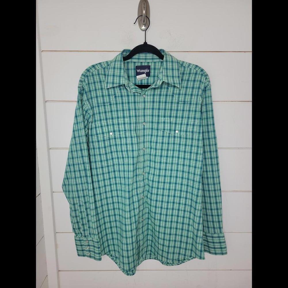 Wrangler large green blue & white plaid snap button down shirt